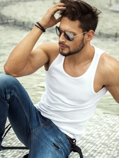 Pánské tílko bez potisku bílé Dstreet model 21962197 - FashionStreet