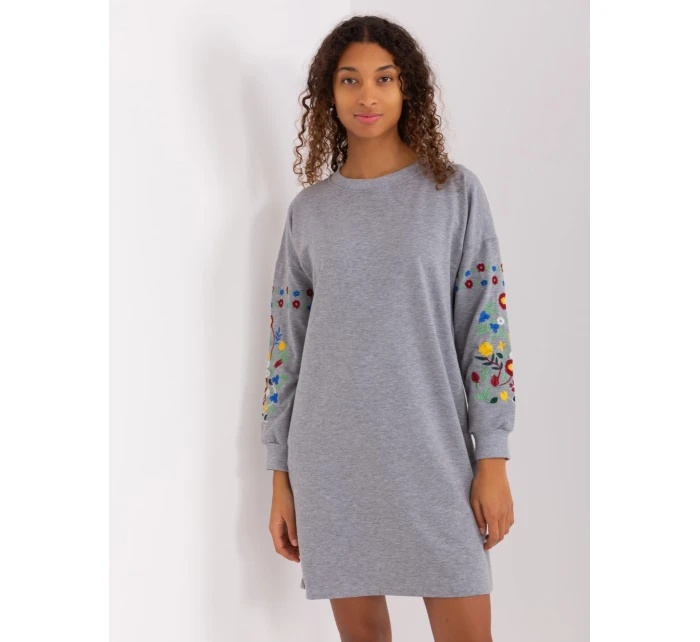 RV SK 8979 šaty.94P sivá