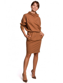 Šaty s rukávy karamelové model 18002776 - BeWear