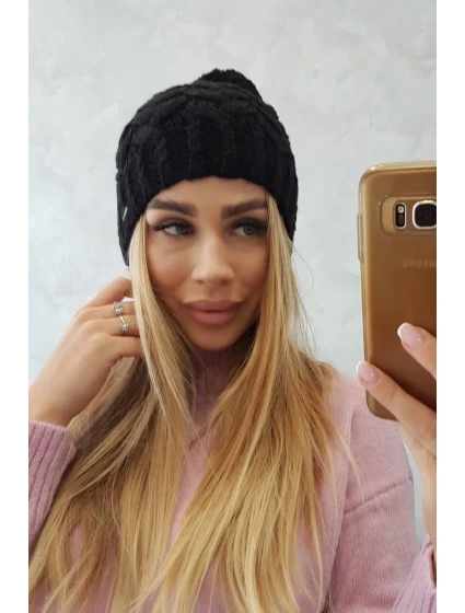 Fleecová čepice černá model 18751561 - K-Fashion Fleecová čepice černá model 18751561 - K-Fashion