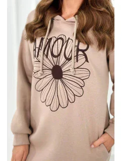 Dlhé izolované šaty s výšivkou tmavo béžová