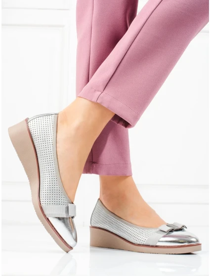 Moderní lodičky model 18184314 dámské na klínku - W. POTOCKI Moderní lodičky model 18184314 dámské na klínku - W. POTOCKI