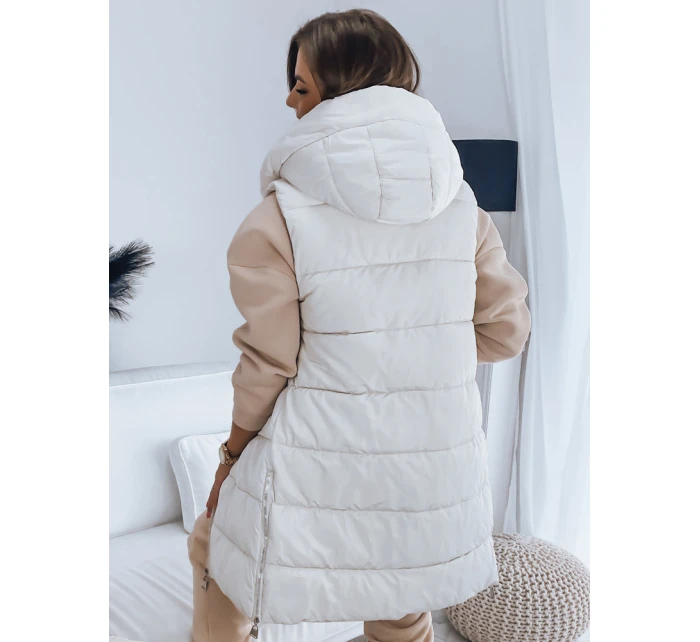 Dámská prošívaná vesta bílá Dstreet model 21965957 - FashionStreet Dámská prošívaná vesta bílá Dstreet model 21965957 - FashionStreet