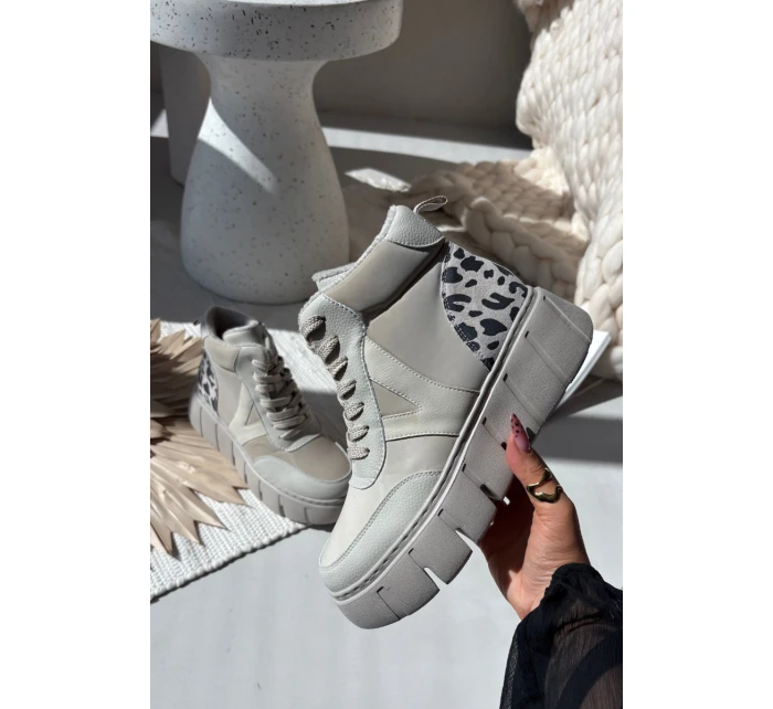 Skórzane Botki Damskie Na Platformie Ocieplane Vinceza 66838 Beżowe