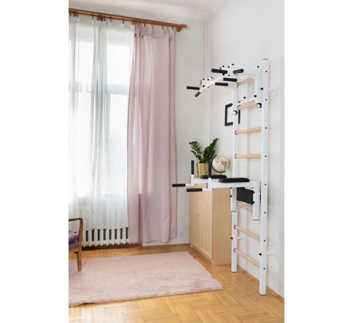 DREVENO-KOVOVÝ GYMNASTICKÝ REBRÍK S HRAZDOU A PRÍSLUŠENSTVOM BENCHK 232W