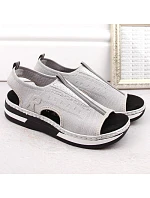 Pohodlné sandále Rieker W RKR686 metalic