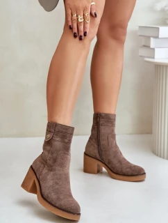 Zateplené dámské boty na podpatku hnědé model 21673996 - Boto