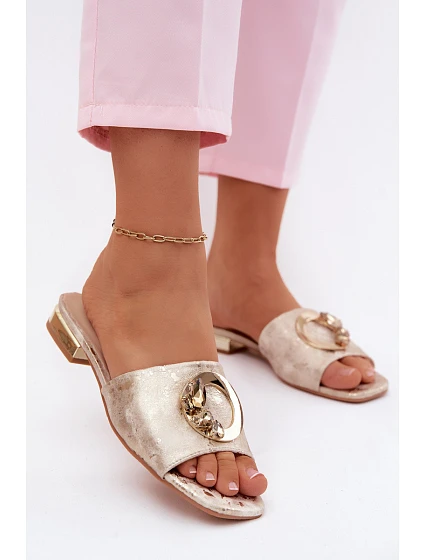 Dámské pantofle na ploché podrážce s ozdobou model 22133676 Zlaté - S.Barski