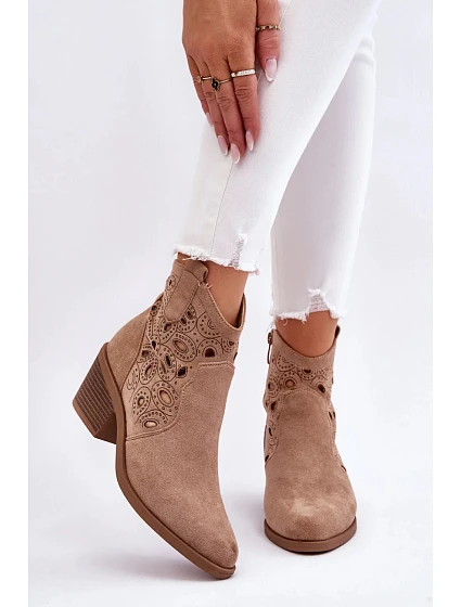 Boty na podpatku model 20854900 hnědé Step in style - SWEET SHOES