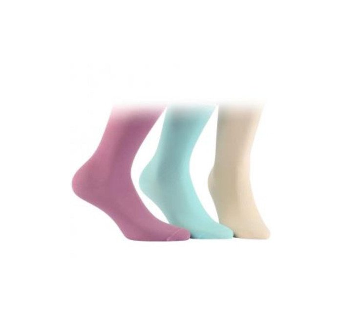Hladké dámske ponožky z tenkej bavlny