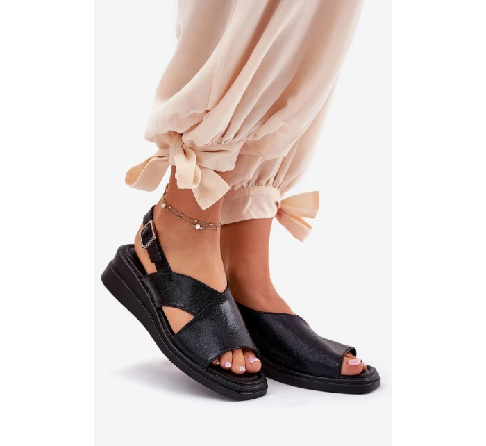 Lakierowane Sandały Damskie Na Koturnie Z Eko Skóry Czarne Quilara Lakierowane Sandały Damskie Na Koturnie Z Eko Skóry Czarne Quilara