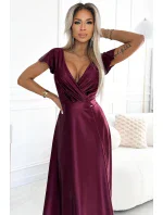 411-10 CRYSTAL saténové dlhé šaty s výstrihom - bordové