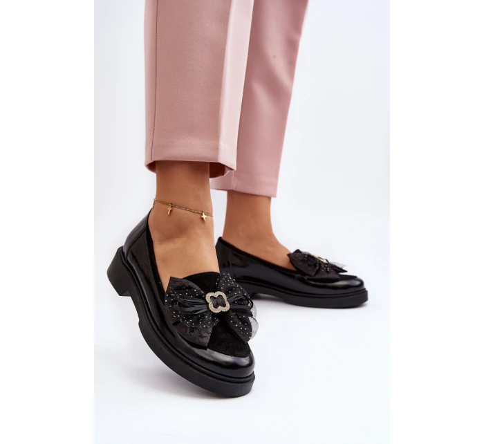 Dámské lakované mokasíny s mašlí model 21648033 černé - Laura Messi