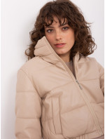 Béžová krátka zimná bunda s prešívaním