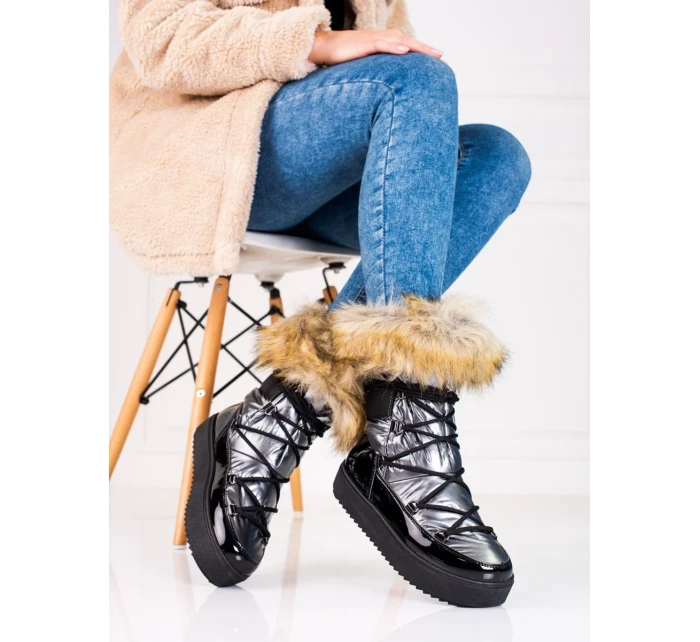 Praktické sivo-strieborné snežnice bez podpätku pre ženy Praktické sivo-strieborné snežnice bez podpätku pre ženy