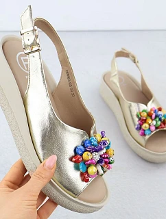 Dámske kožené sandále Filippo DS6983 s korálkami a zlatou metalízou