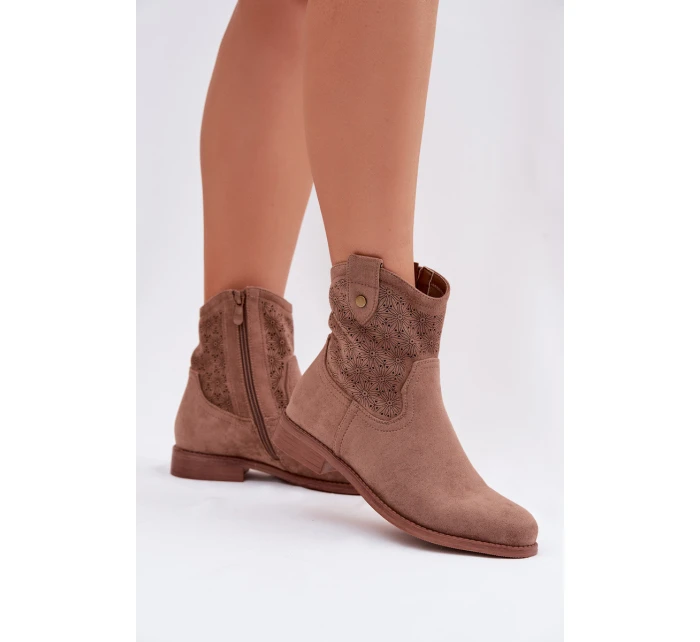 Dámské kotníkové boty na nízkém podpatku s krajkovým vzorem model 22007421 Hnědé - S.Barski