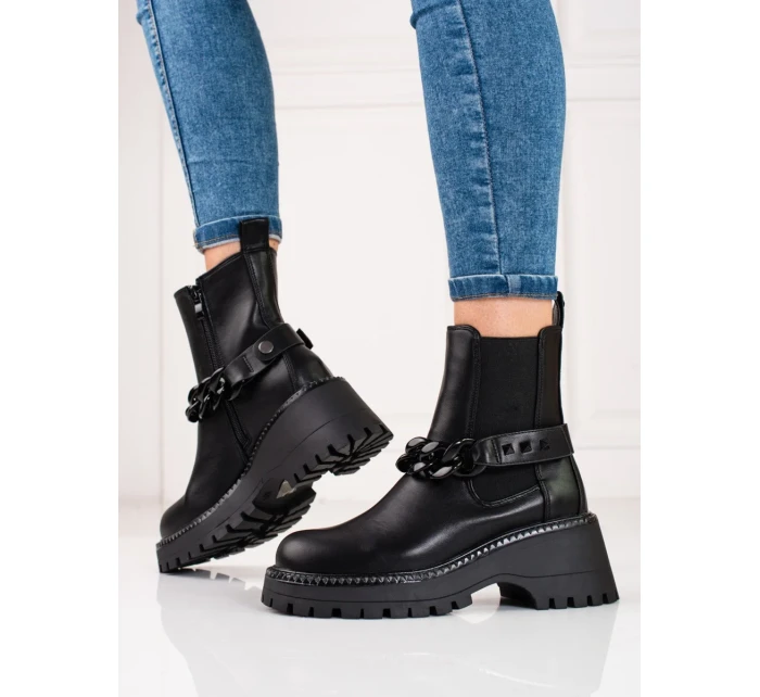 Pěkné  kotníčkové boty černé dámské na plochém podpatku