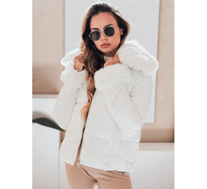 Dámská prošívaná krátká bunda s kožešinou bílá Dstreet model 21991222 - FashionStreet