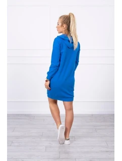 Šaty s kapucňou nevädza