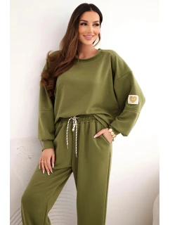 Dámský máslový komplet s volnou mikinou a kalhotami s nápisem LOVE olivový