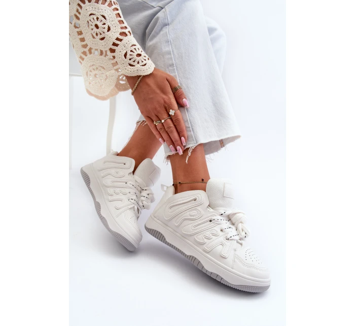 Dámské tenisky z ekologické kůže bílé model 21657149 - Boto Dámské tenisky z ekologické kůže bílé model 21657149 - Boto