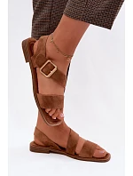 Dámské sandály na nízkém podpatku se zlatou sponou Camel model 22125663 - Boto