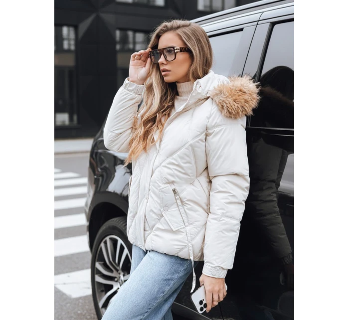 Dámská zimní prošívaná bunda s kapucí bílá Dstreet model 21993133 - FashionStreet