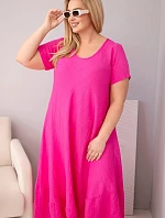 Dámske plus size šaty s krátkymi rukávmi a volánom z ľahkej viskózy vo fuchsiovej farbe