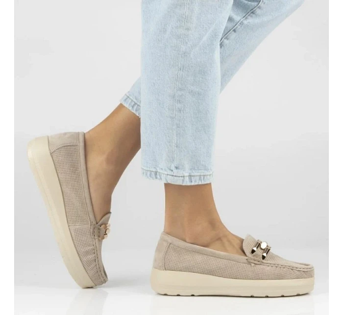 Béžové kožené mokasíny na  model 22097362 - FILIPPO