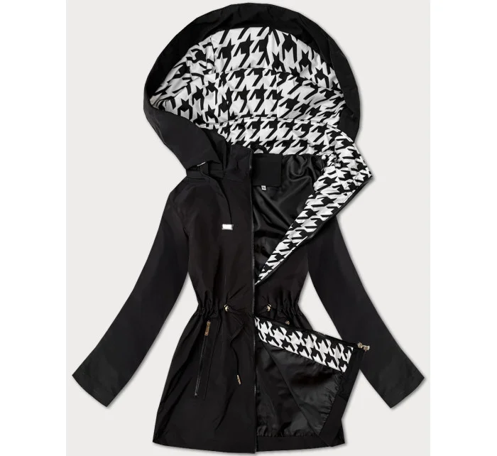 Tenká čierna dámska plus size bunda s ozdobnou podšívkou J Style (16M9258-392) Tenká čierna dámska plus size bunda s ozdobnou podšívkou J Style (16M9258-392)