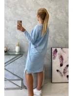 Modré šaty nadměrné velikosti Modré šaty nadměrné velikosti