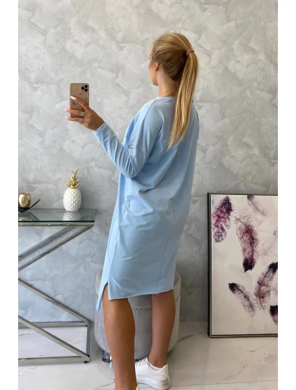 Modré šaty nadměrné velikosti Modré šaty nadměrné velikosti