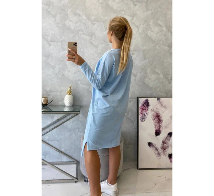 Modré šaty nadměrné velikosti Modré šaty nadměrné velikosti