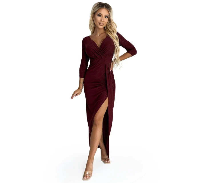 Lesklé dámské šaty ve vínové bordó barvě s výstřihem a rozparkem na noze model 18860510 - numoco