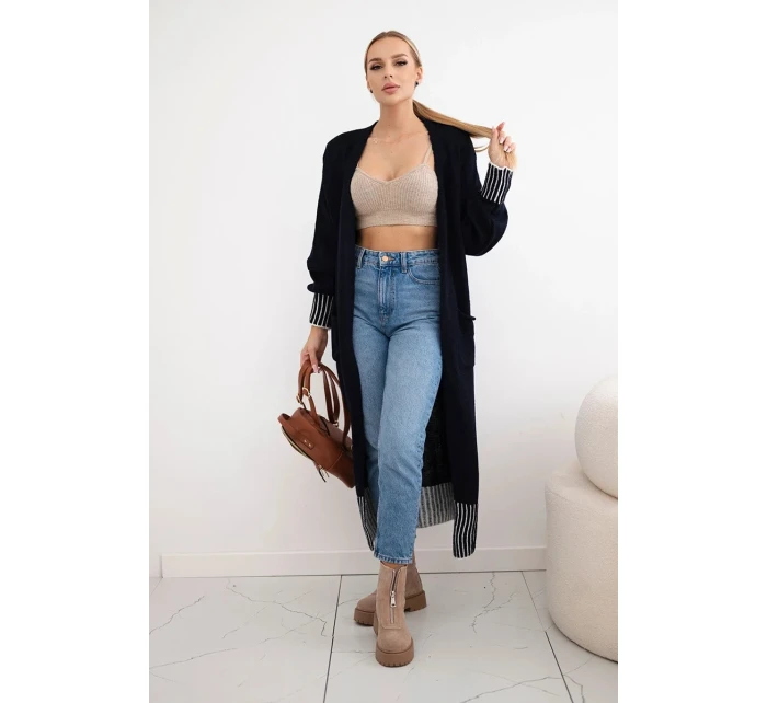 Sveter s vreckami námornícka modrá