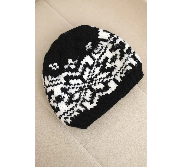 Zimná vlnená čiapka s nórskym vzorom K354 black+white
