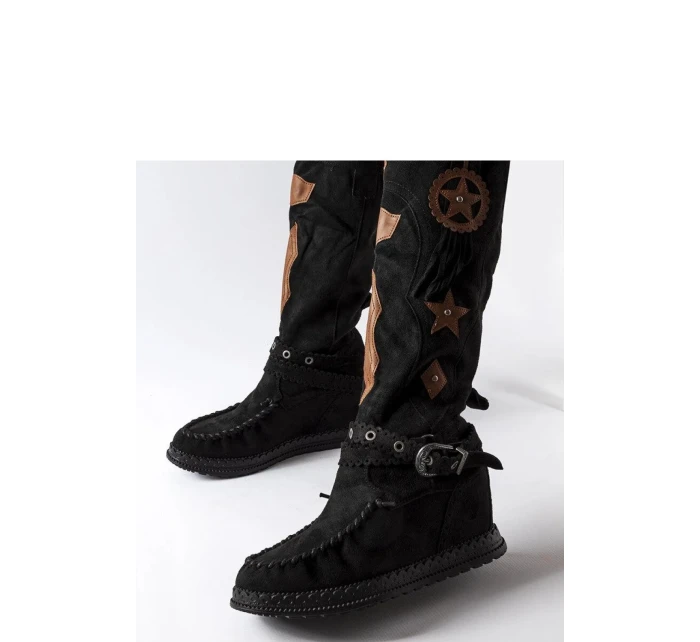 Čižmy na klinovom podpätku model 205786 Solea