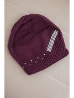Dámska zimná vlnená čiapka s ozdobným zirkónovým pásom K402 tmavo fialová