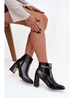 Lakované kozačky na podpatku s páskem černé model 21747908 - Boto