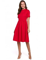 K028 Šaty s výstrihom - červené