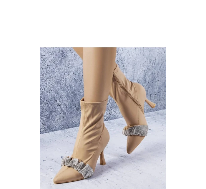 Topánky na podpätku model 205130 Solea