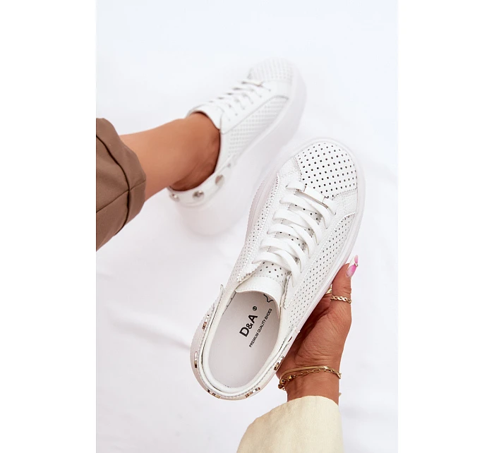 Kožené Ažurové Dámské Tenisky Na Platformě S Páskem Na Bílé model 22100286 - D&A Kožené Ažurové Dámské Tenisky Na Platformě S Páskem Na Bílé model 22100286 - D&A
