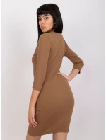 Sukienka RV SK model 20129349 jasny brązowy - FPrice Sukienka RV SK model 20129349 jasny brązowy - FPrice