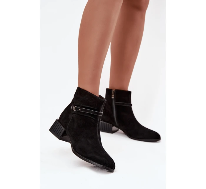 Dámské kozačky z přírodního semiše na klínu zateplené model 21715520 Černé - D&A