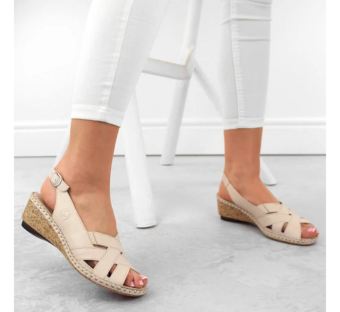 Pohodlné kožené sandále Rieker W RKR682 beige