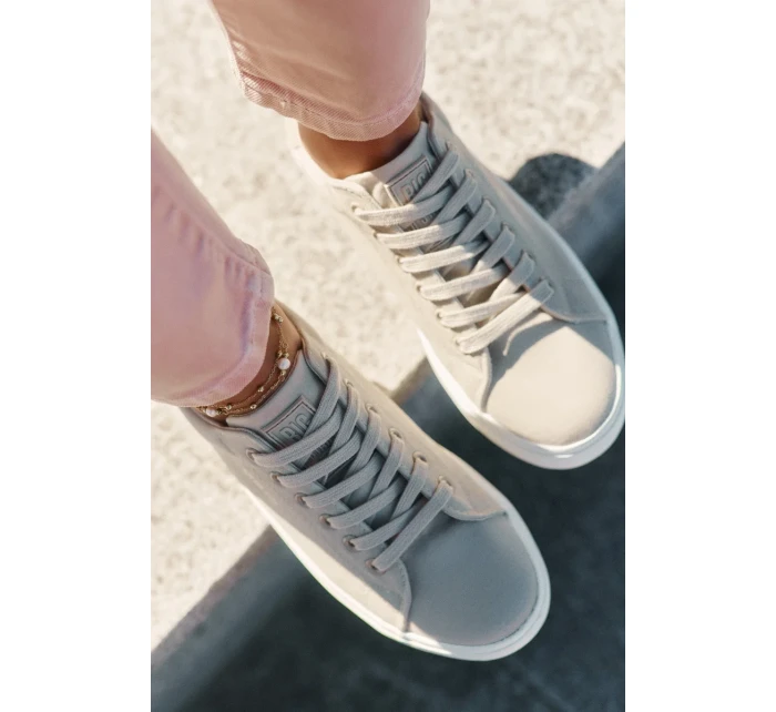 Dámske textilné tenisky na platforme Big Star - béžové Dámske textilné tenisky na platforme Big Star - béžové