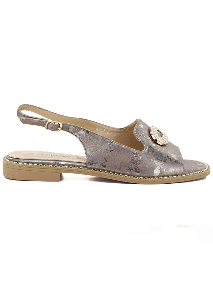 Dámské ploché sandály s ozdobou model 22117549 - S.Barski Dámské ploché sandály s ozdobou model 22117549 - S.Barski