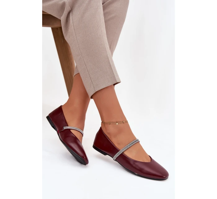Dámské baleríny s lesklými pásky Bordó Ilirene Dámské baleríny s lesklými pásky Bordó Ilirene