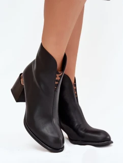 Topánky na podpätku model 217727 Krok vo veľkom štýle